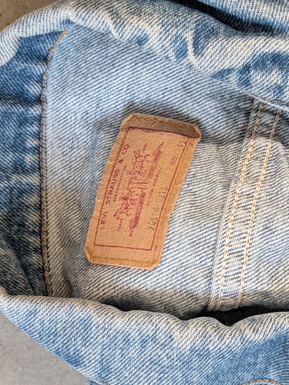 Vintage 1980s Levi's Denim Trucker Jacket Type III USA